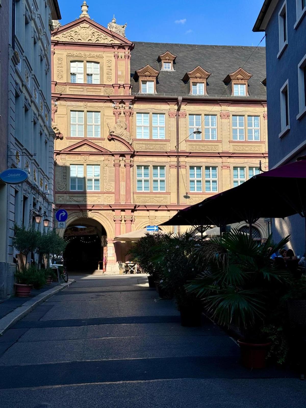 Oldtown Gallery Apartment Wurzburg Exterior photo